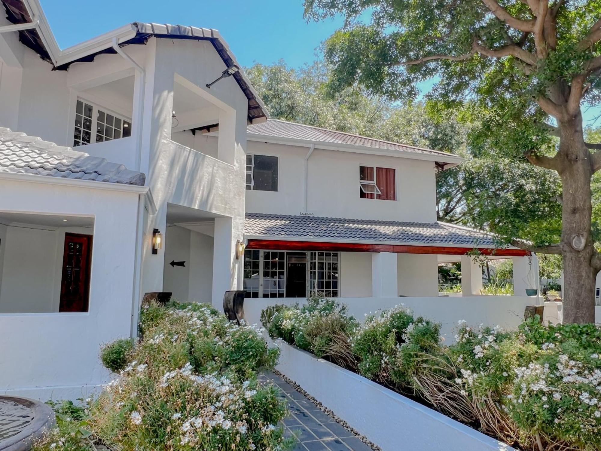 Amoris Guesthouse - In Brooklyn Pretoria-Noord Exterior foto